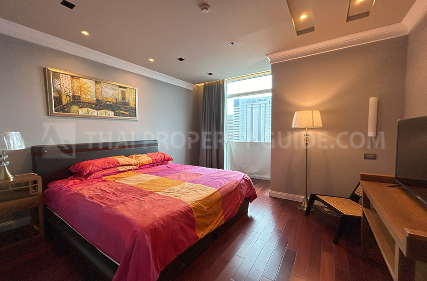 Condominium in Ploenchit : Athenee Residence 