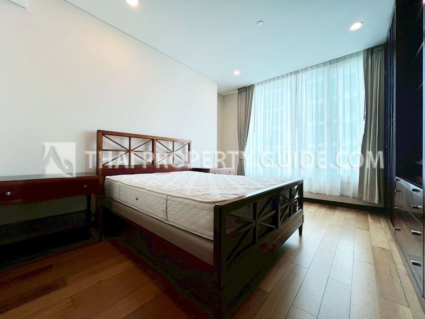 Condominium in Ploenchit 