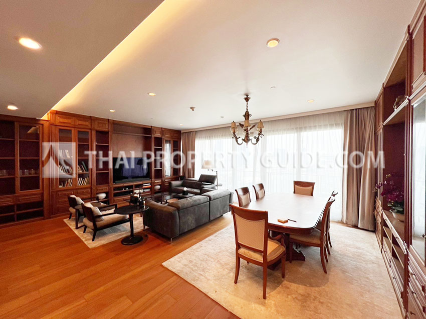 Condominium for rent in Ploenchit