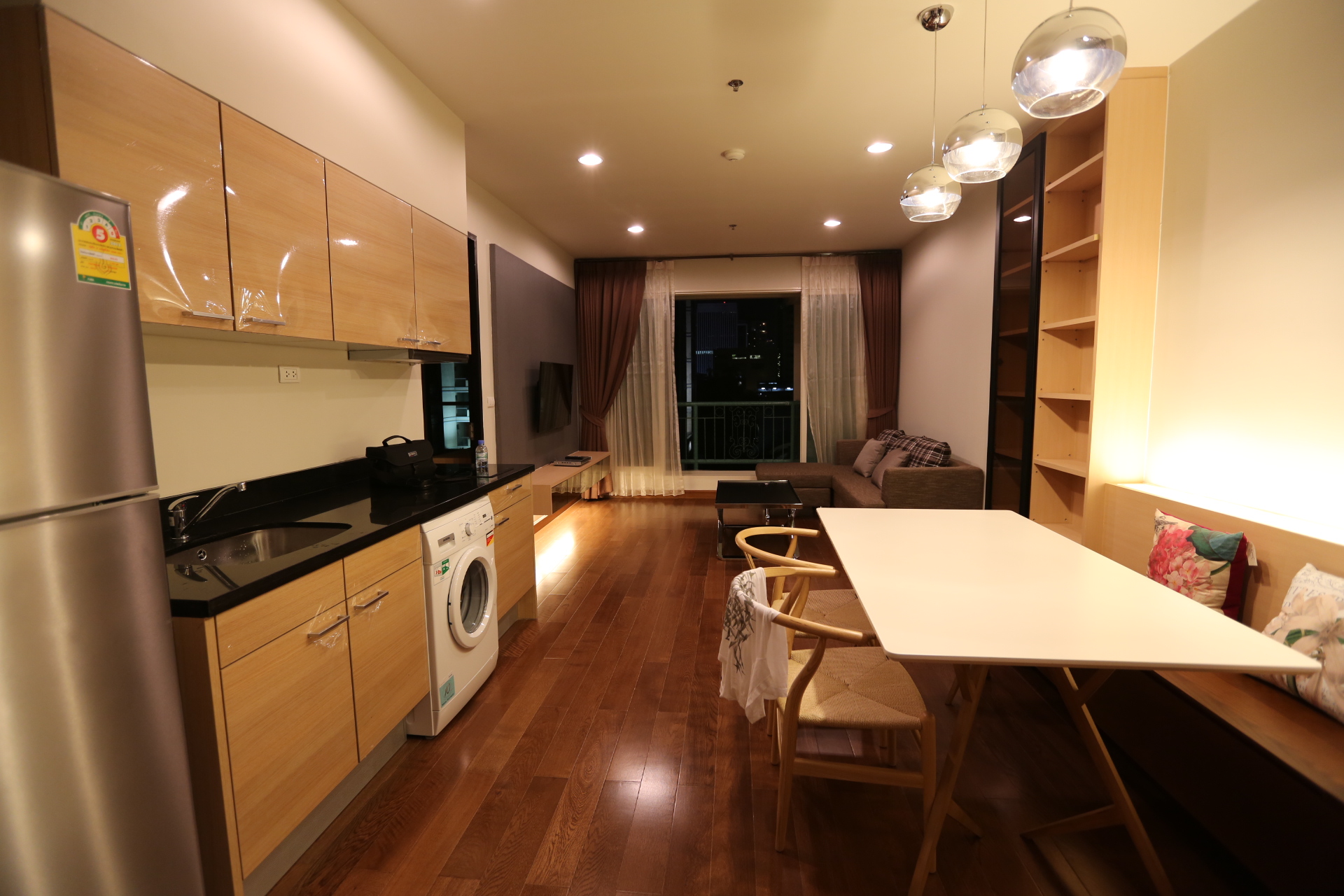 Condominium for rent in Ploenchit