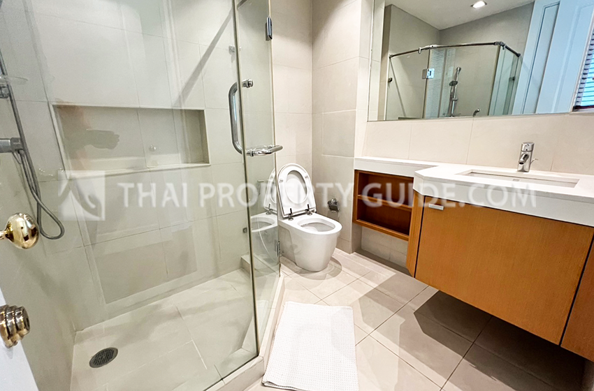 Condominium in Ploenchit : Athenee Residence 