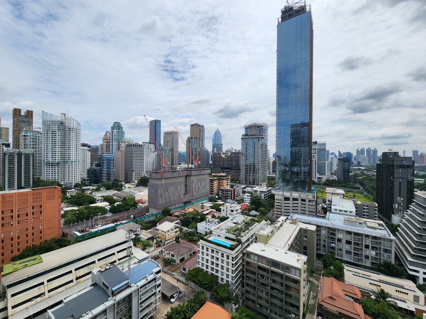 Condominium in Ploenchit 