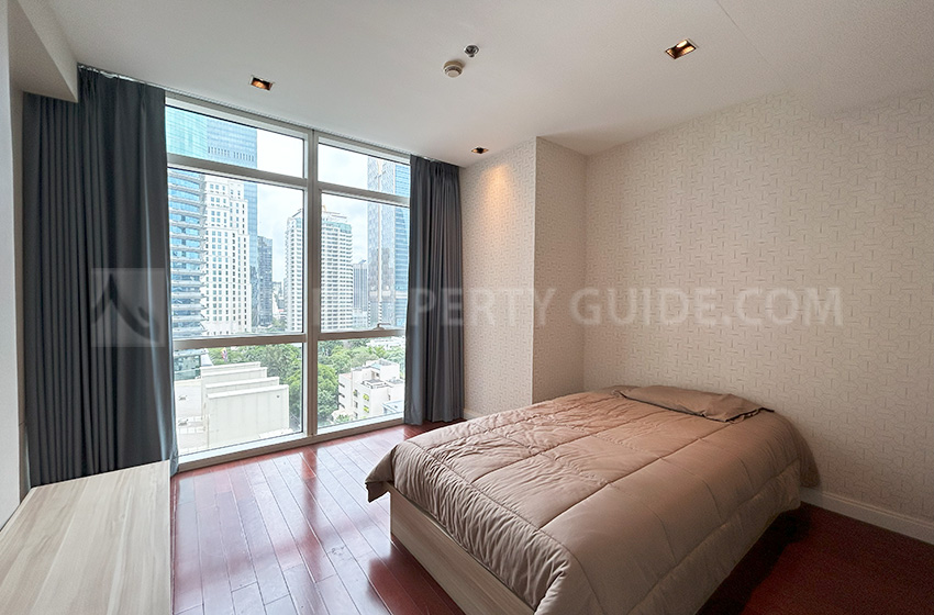 Condominium in Ploenchit : Athenee Residence 