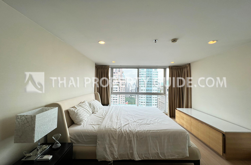 Condominium in Ploenchit 