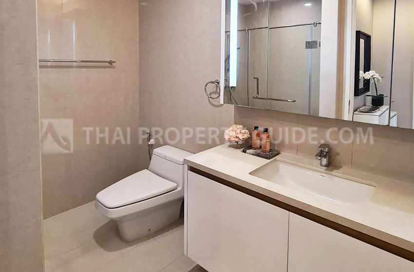 Condominium in Ploenchit 