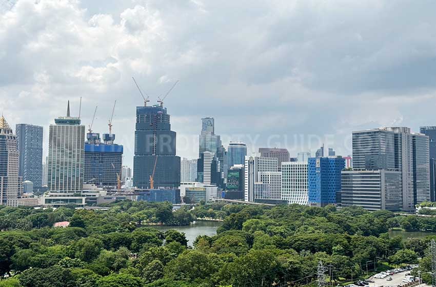 Condominium in Ploenchit 