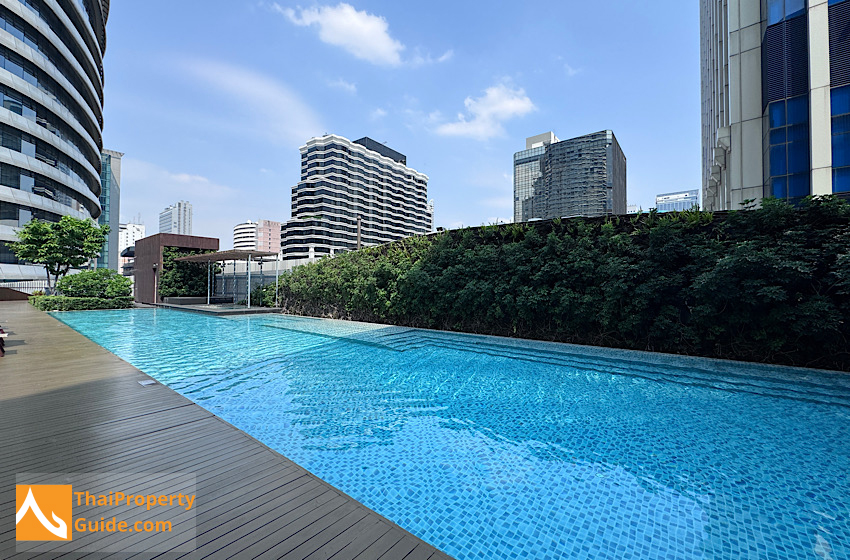 Condominium in Ploenchit : Magnolias Ratchadamri 