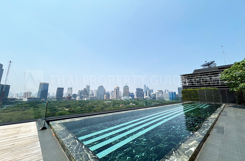 Condominium in Ploenchit 