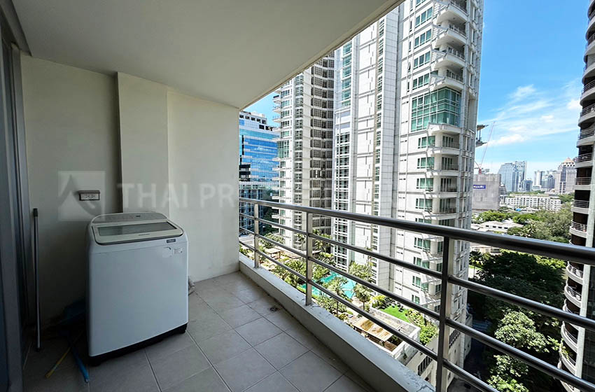 Condominium in Ploenchit 