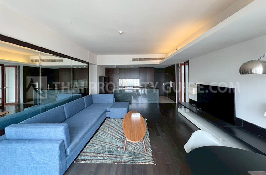 Condominium for rent in Ploenchit