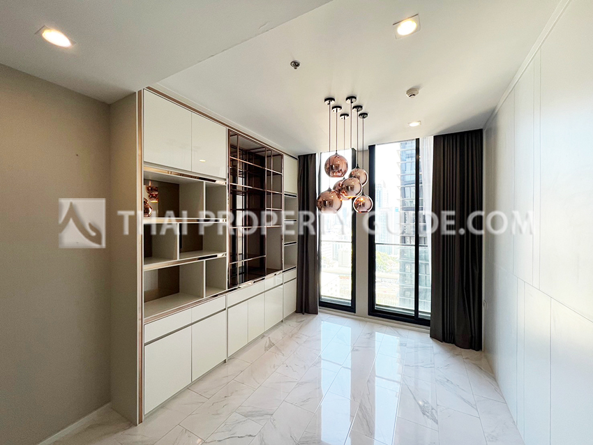 Condominium in Ploenchit : Noble Ploenchit 