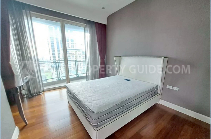 Condominium in Ploenchit 