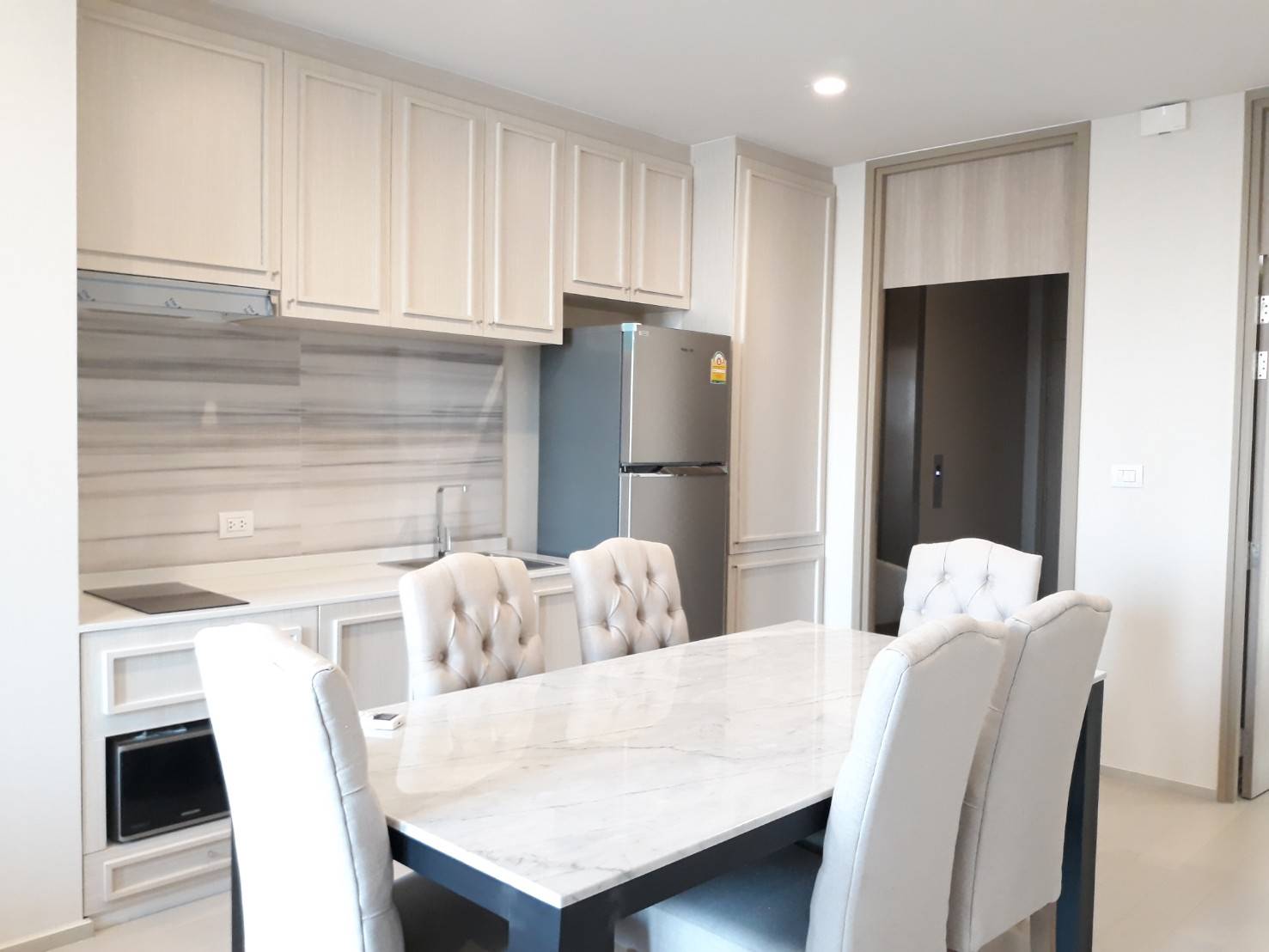 Condominium in Ploenchit : Noble Ploenchit 