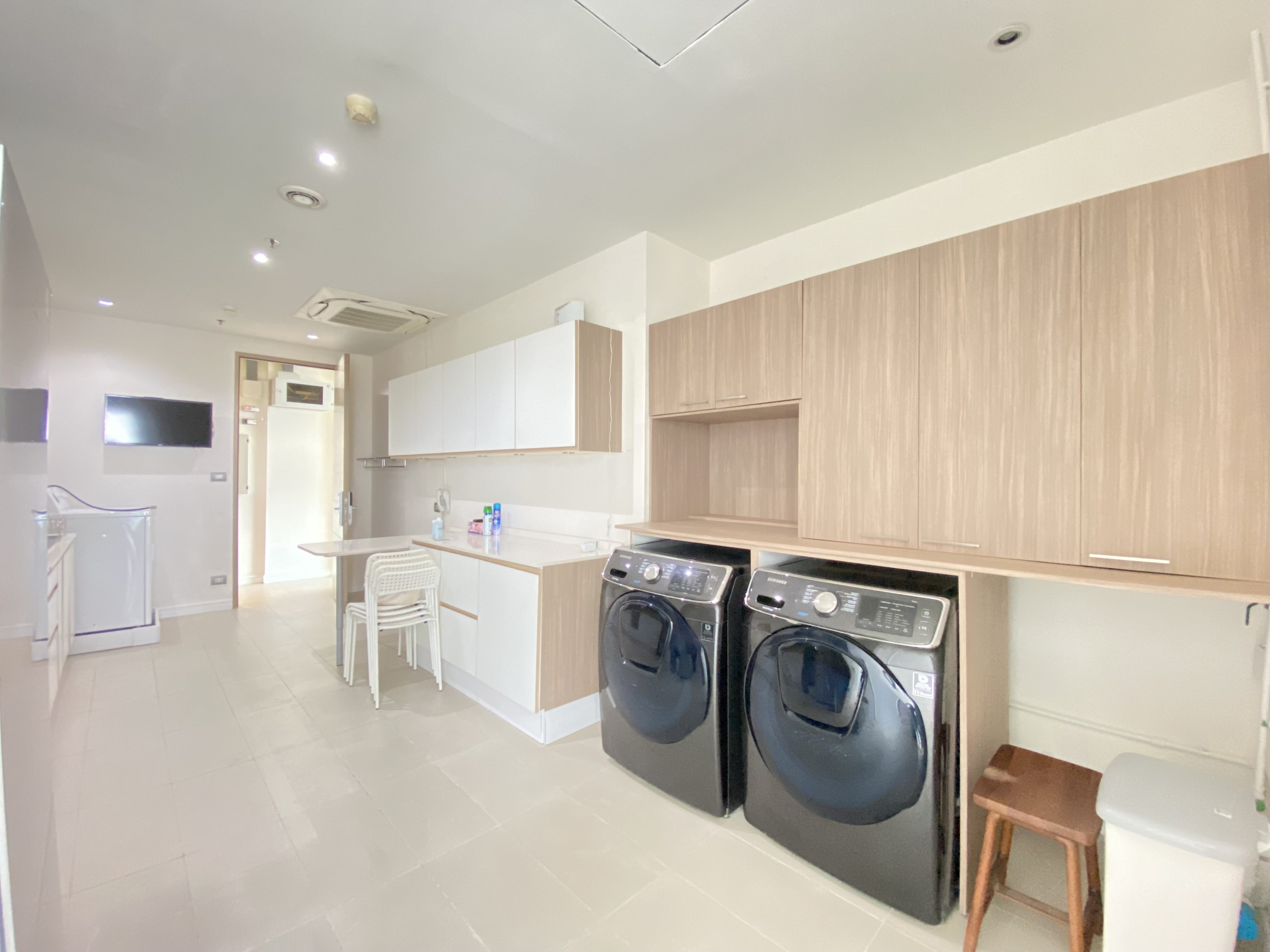 Condominium in Ploenchit : Magnolias Ratchadamri(Condominium) 