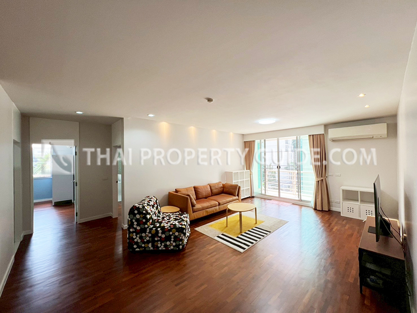 Condominium in Ploenchit 