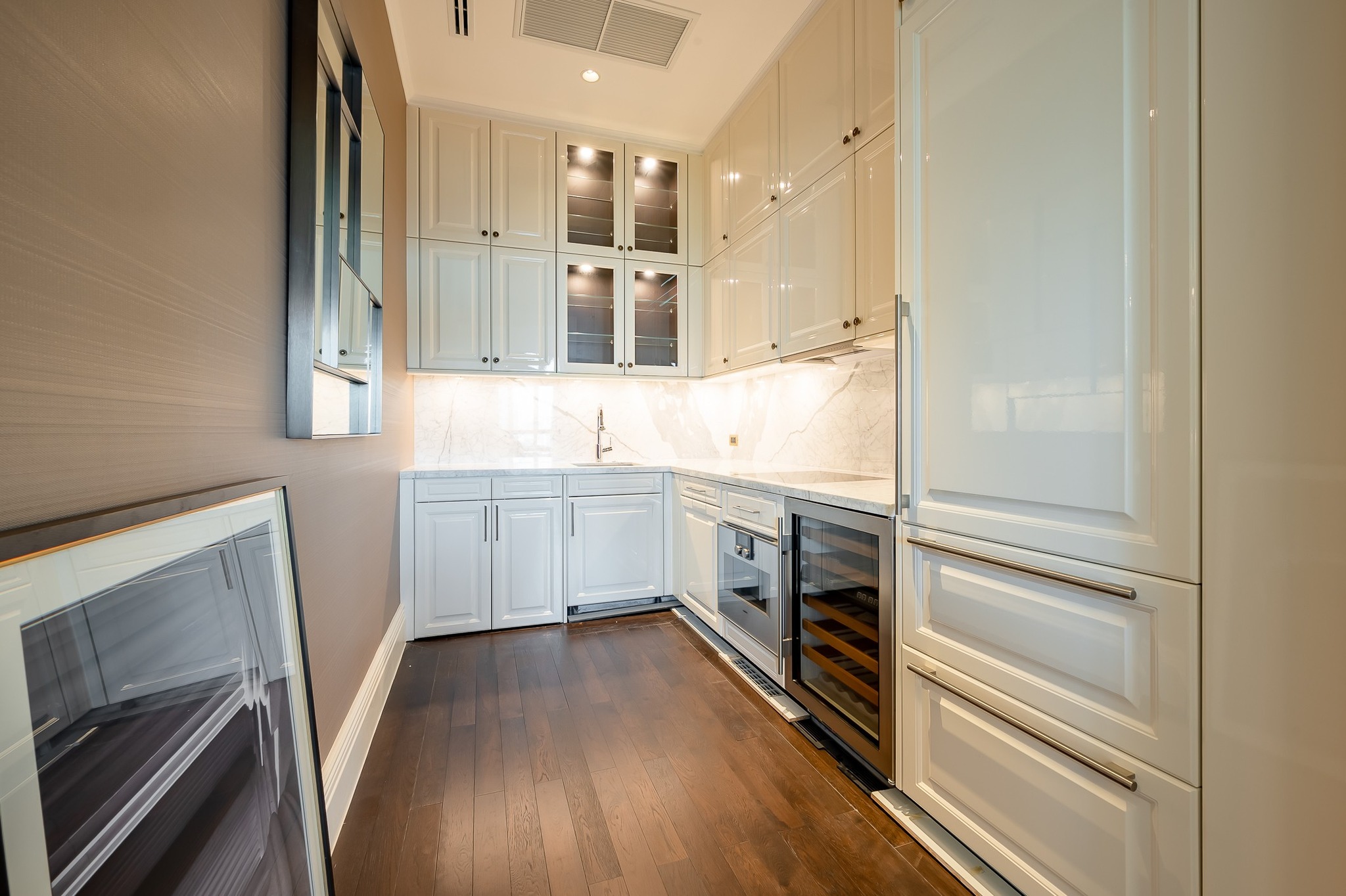 Condominium in Ploenchit 