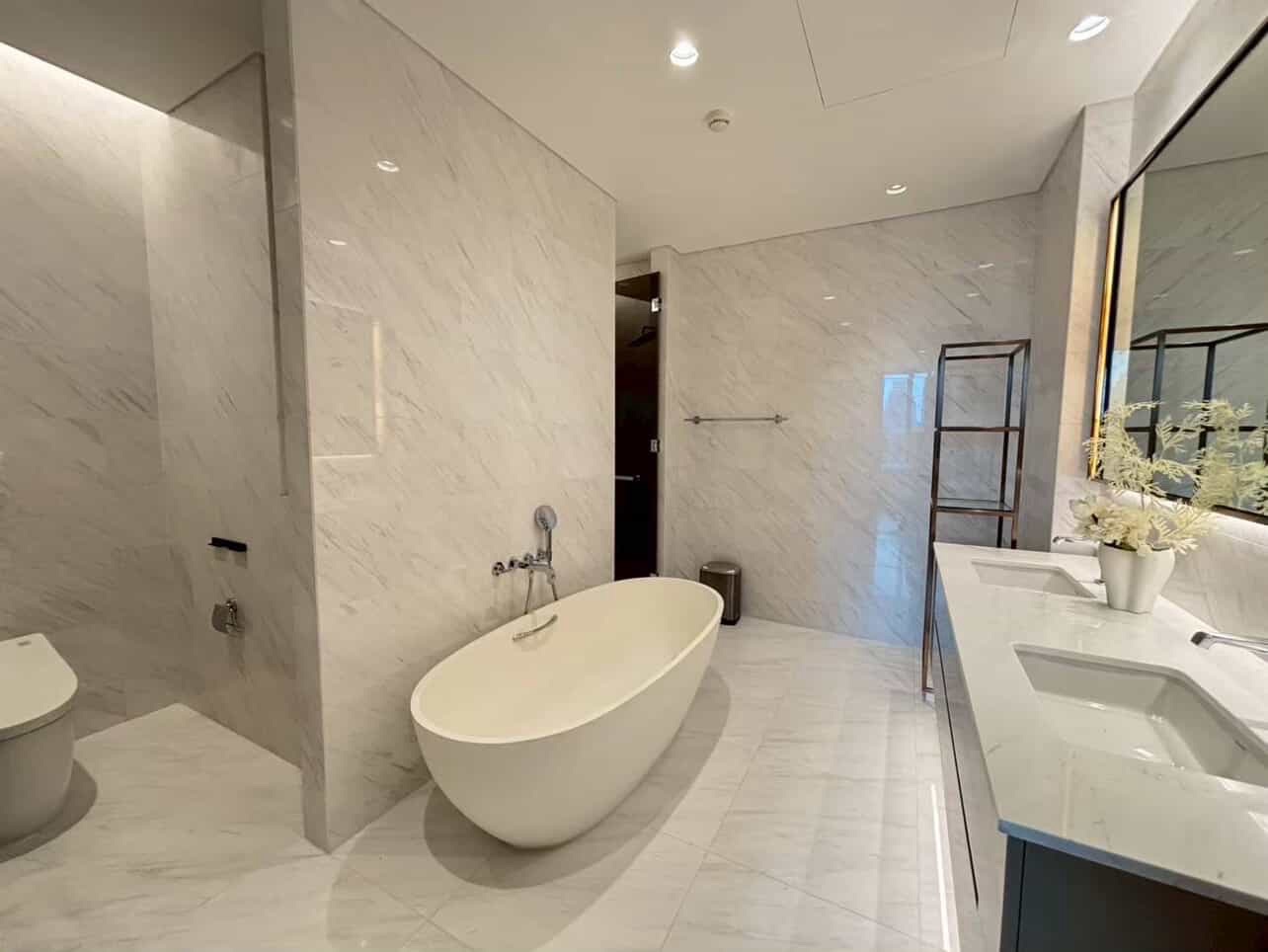 Condominium in Ploenchit 