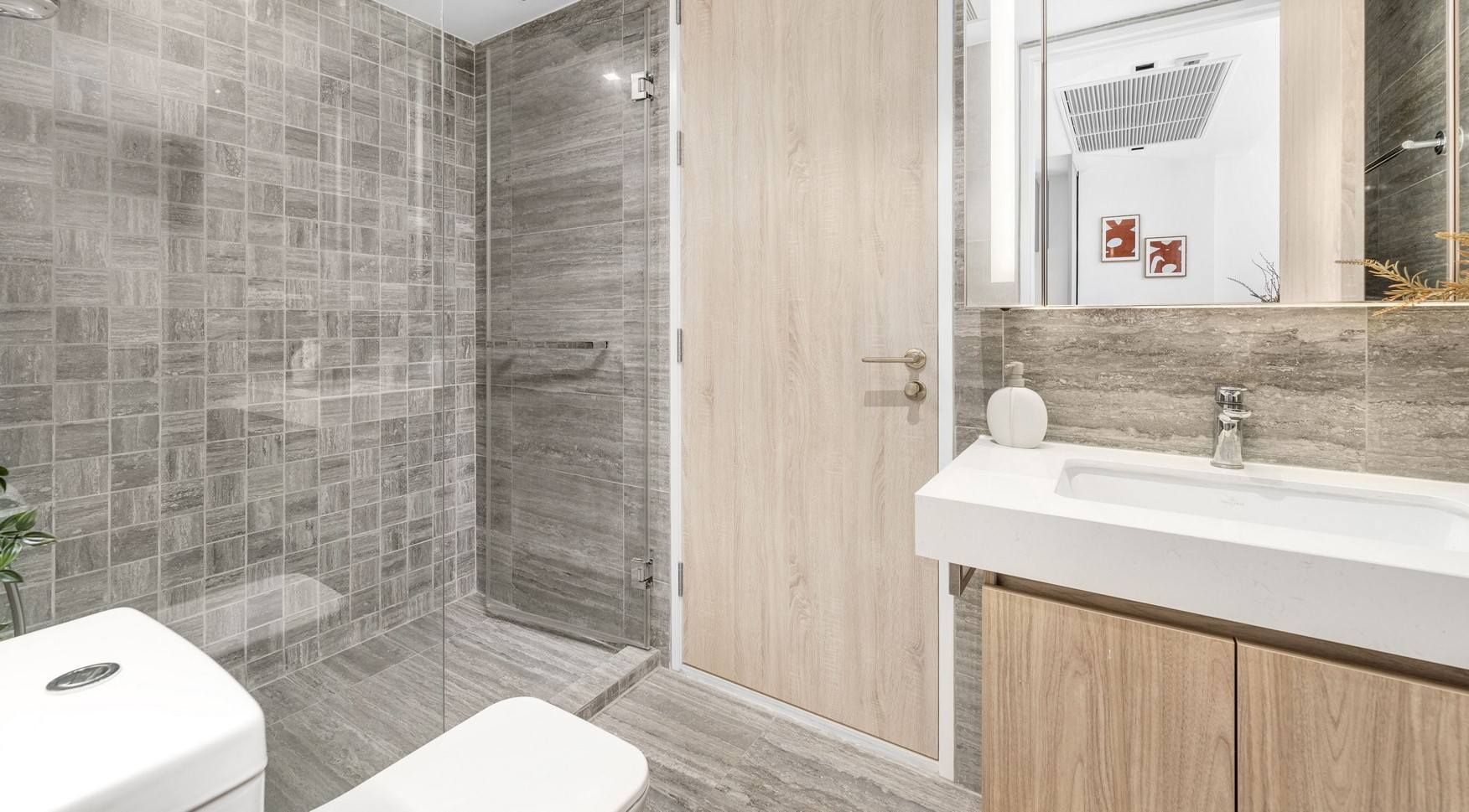 Condominium in Ploenchit 