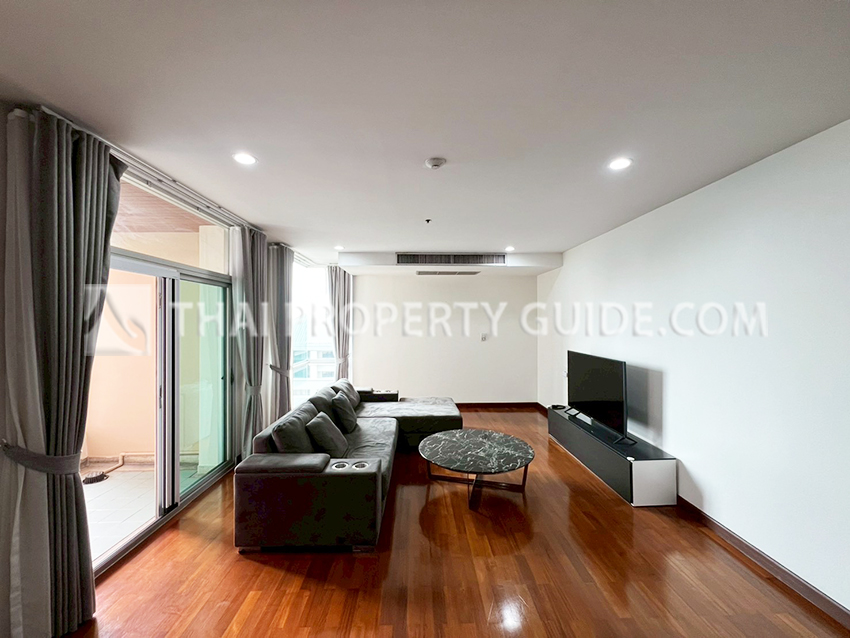 Condominium for rent in Ploenchit