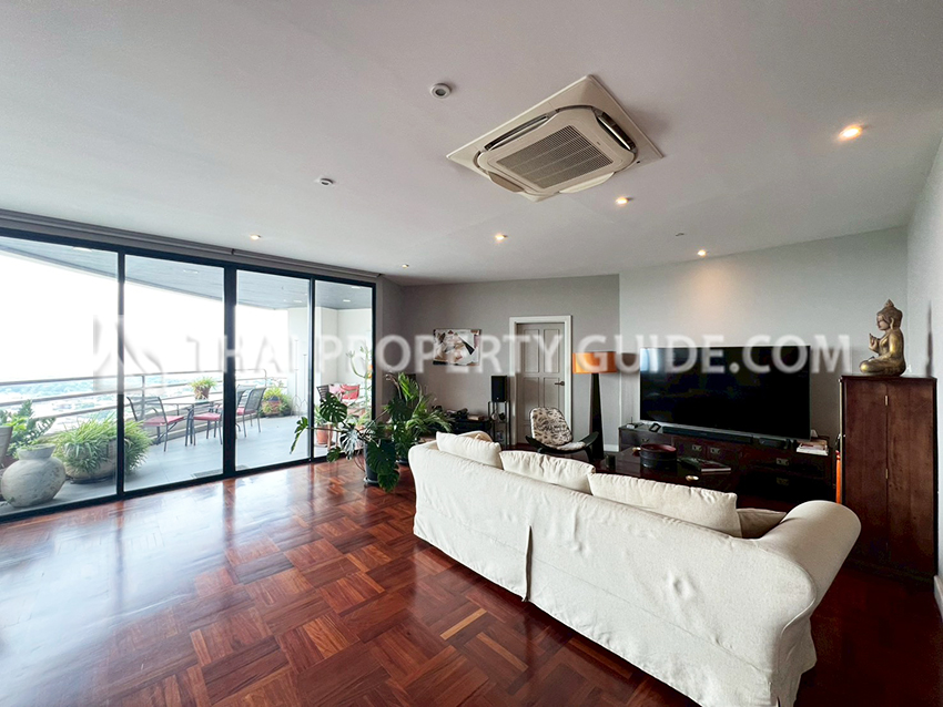 Condominium in Rama 3 