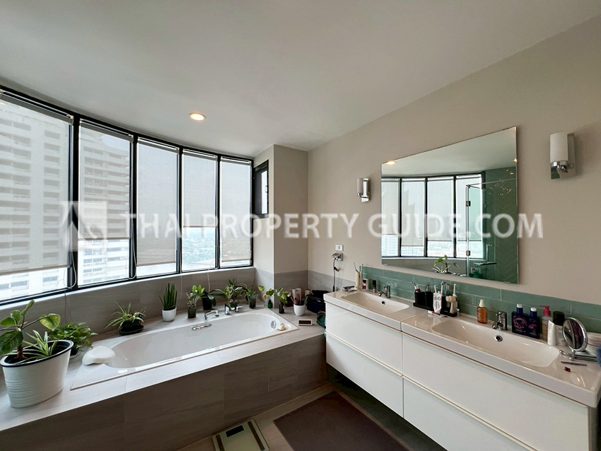 Condominium in Rama 3 