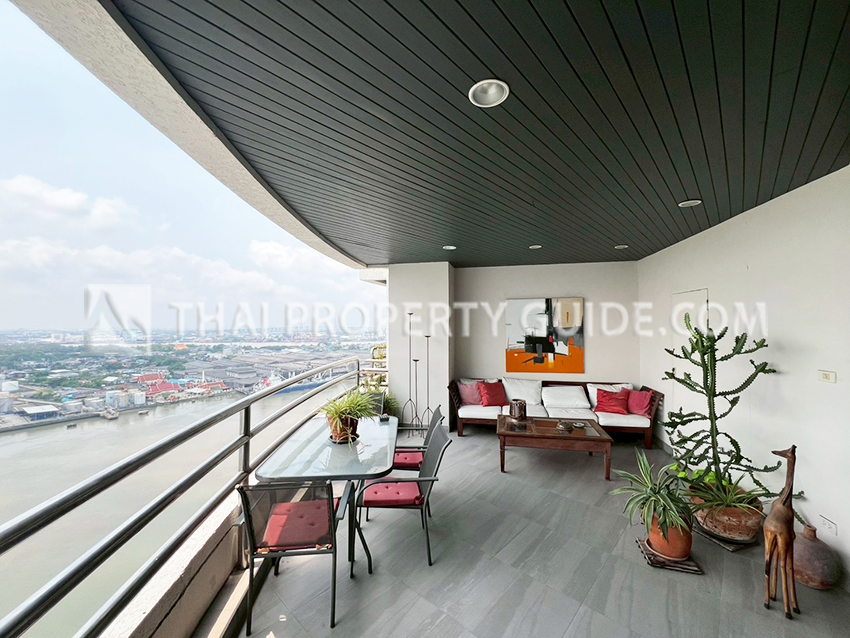 Condominium in Rama 3 