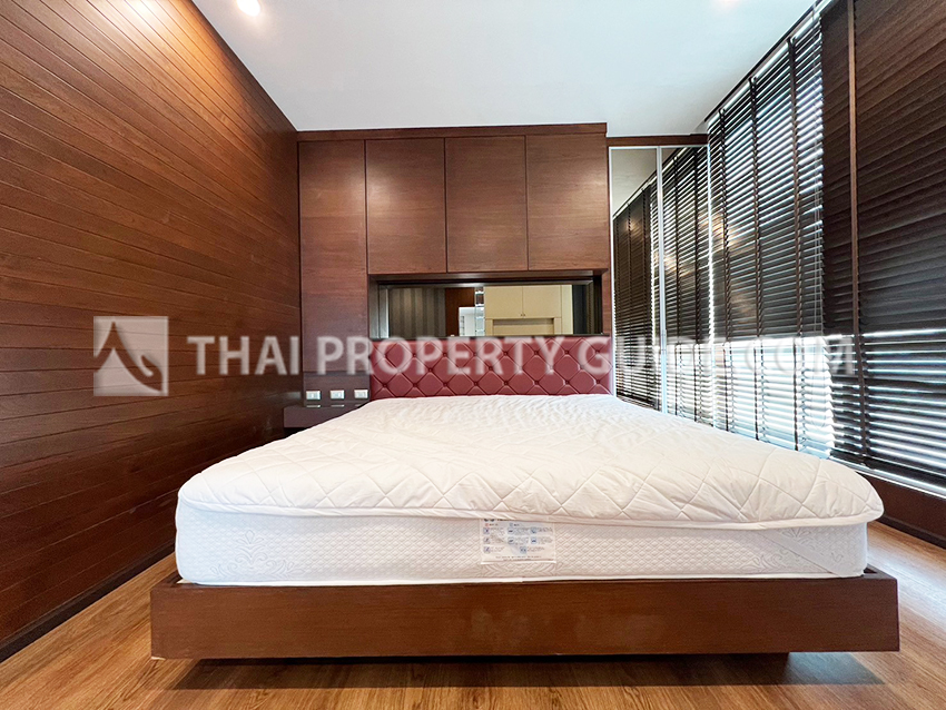 Condominium in Sathorn 