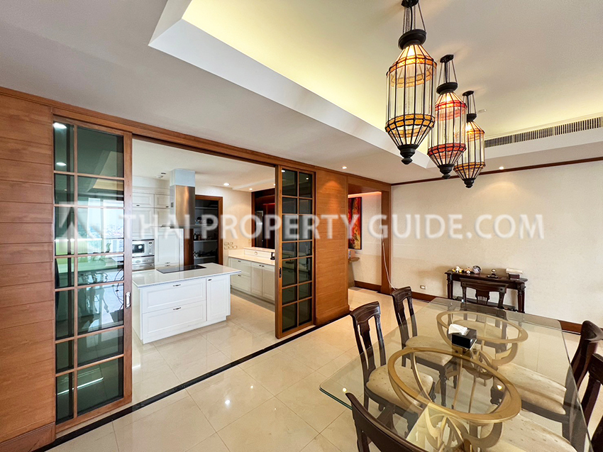 Condominium in Sathorn 