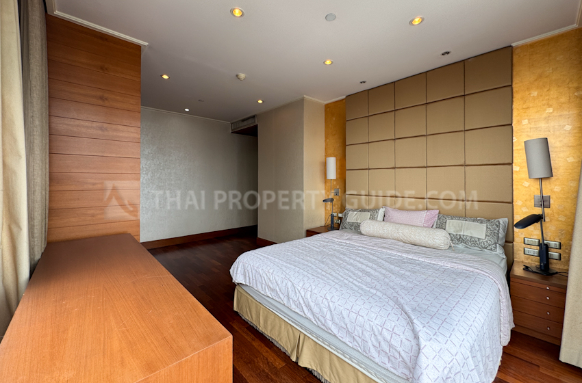 Condominium in Sathorn 
