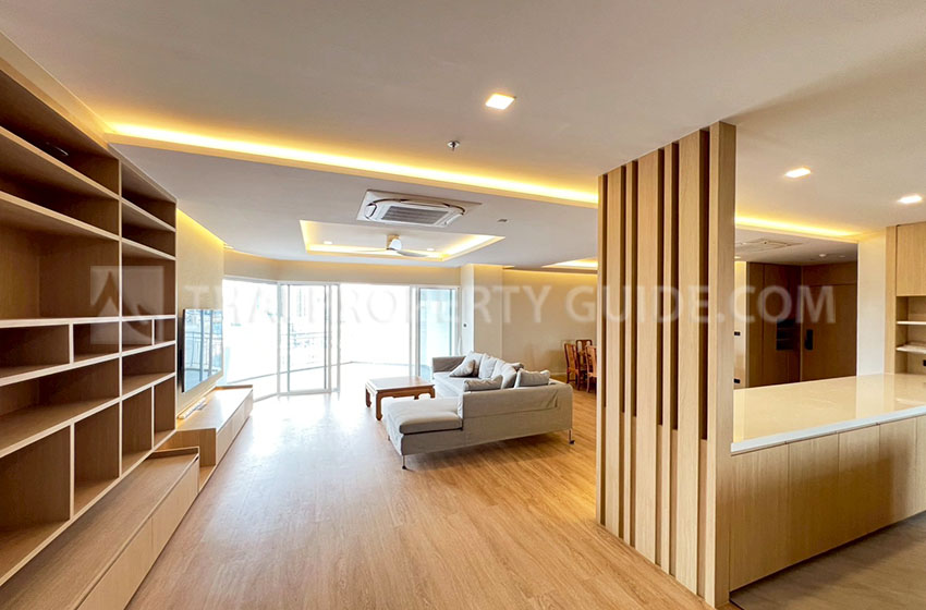 Condominium in Sathorn 