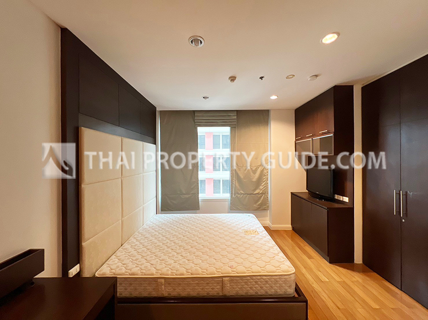 Condominium in Sathorn : The Royal Saladaeng 