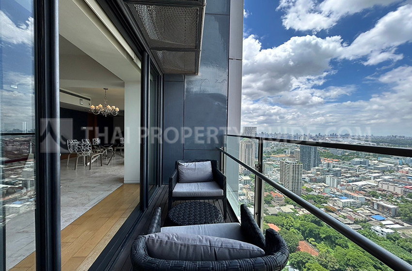 Condominium in Sathorn : The Met Sathorn 