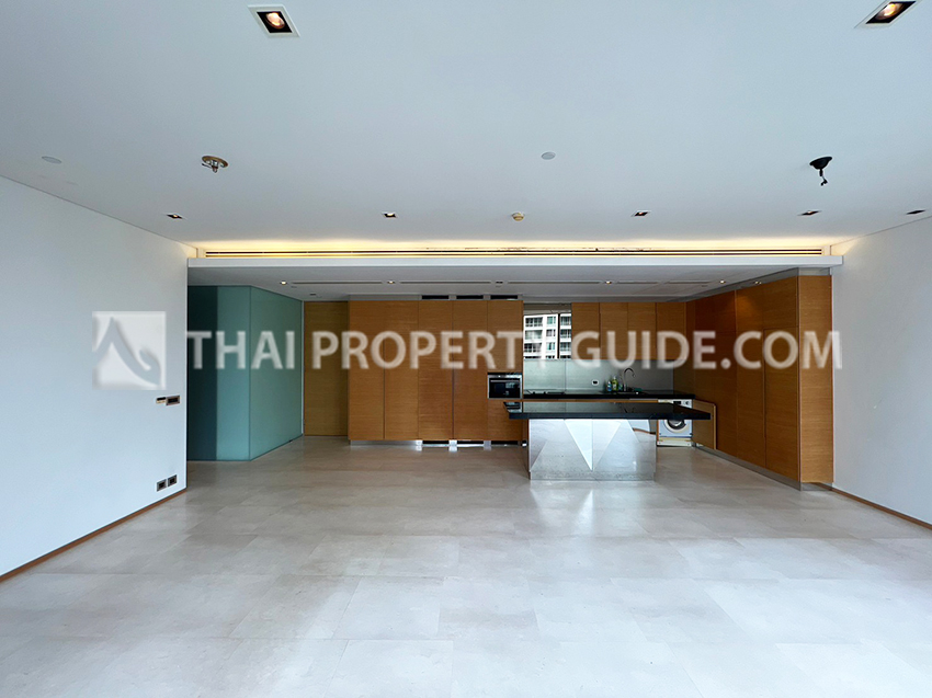 Condominium in Sathorn 