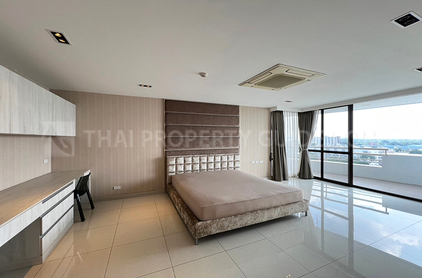 Condominium in Sathorn 