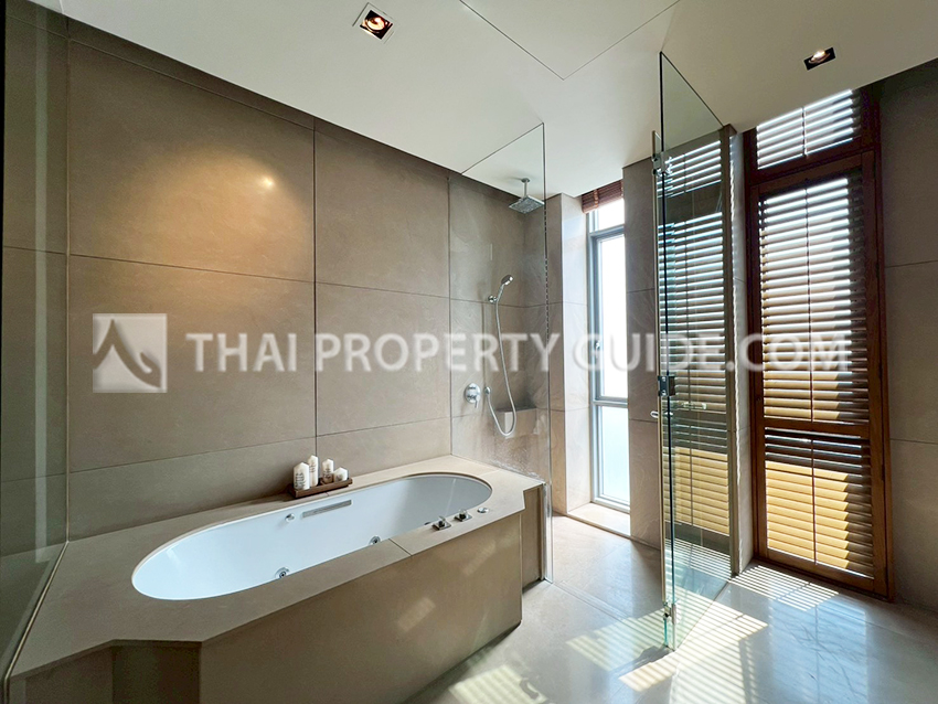 Condominium in Sathorn : Sukhothai Residence (Sathorn) 