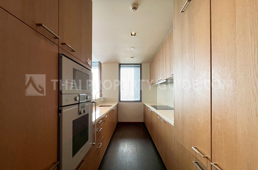 Condominium in Sathorn : Sukhothai Residence (Sathorn) 