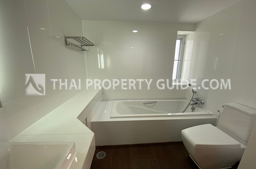 Condominium in Sathorn 