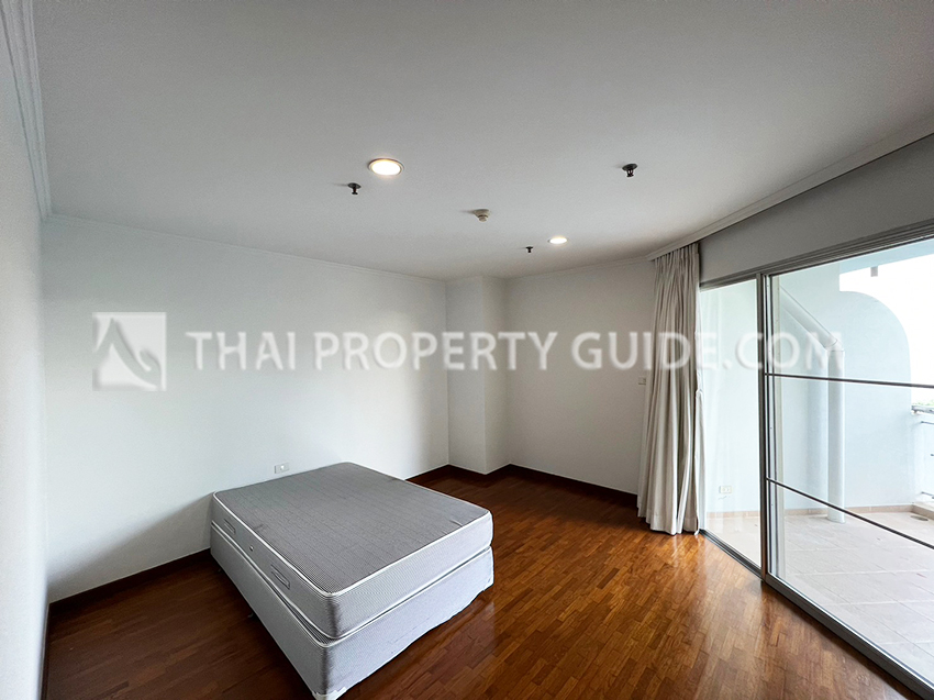 Condominium in Sathorn 