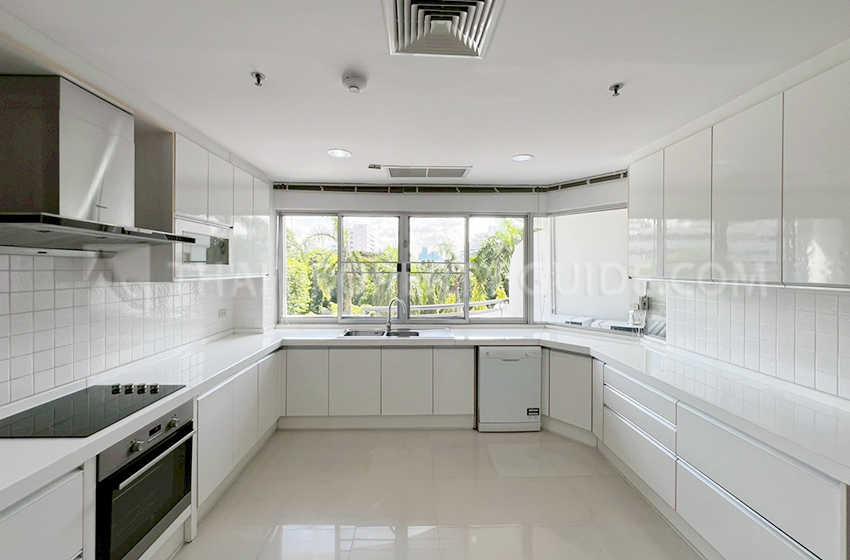 Condominium in Sathorn 