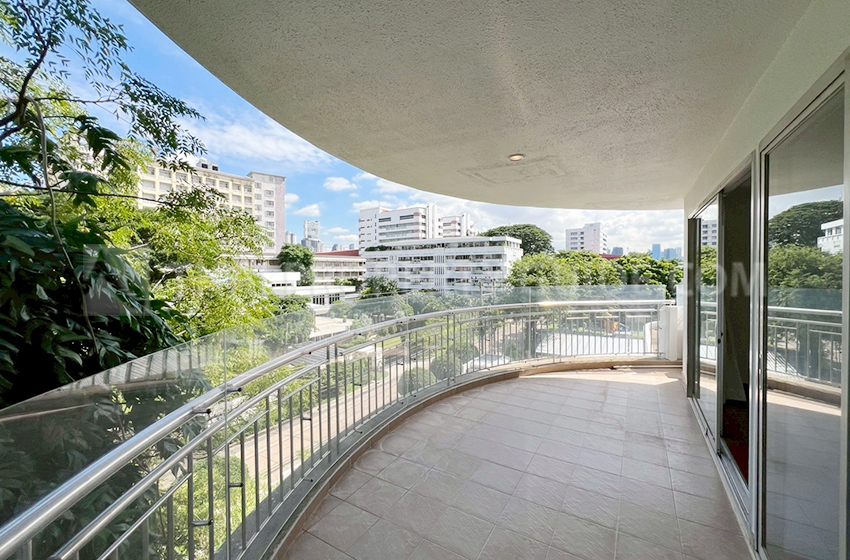 Condominium in Sathorn 