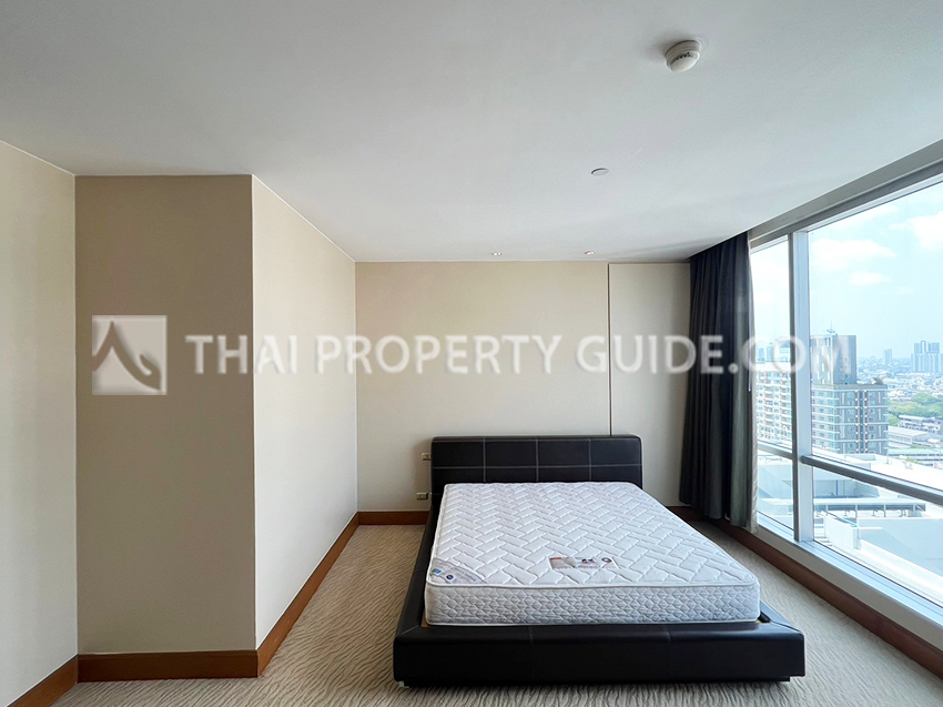 Condominium in Sathorn 