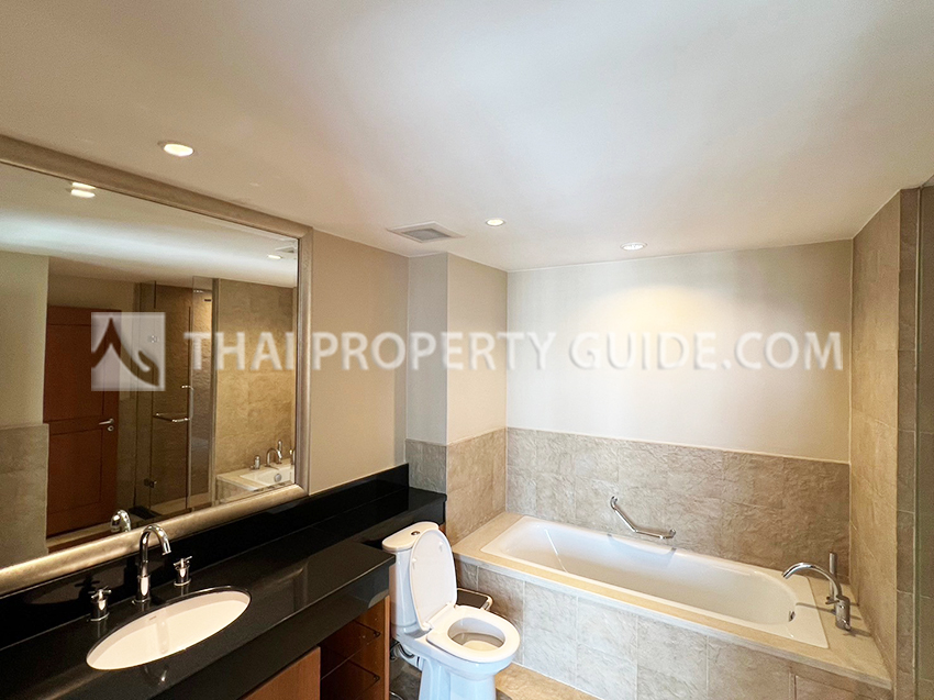 Condominium in Sathorn 