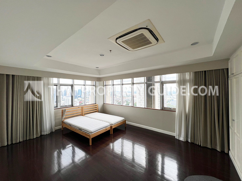 Condominium in Sathorn 