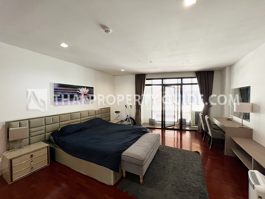 Condominium in Sathorn 