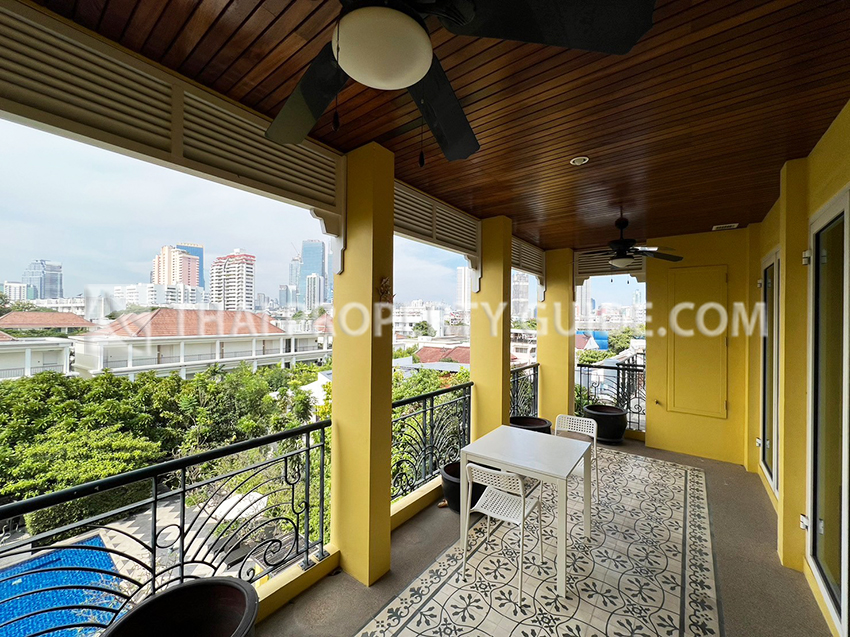 Condominium in Sathorn 