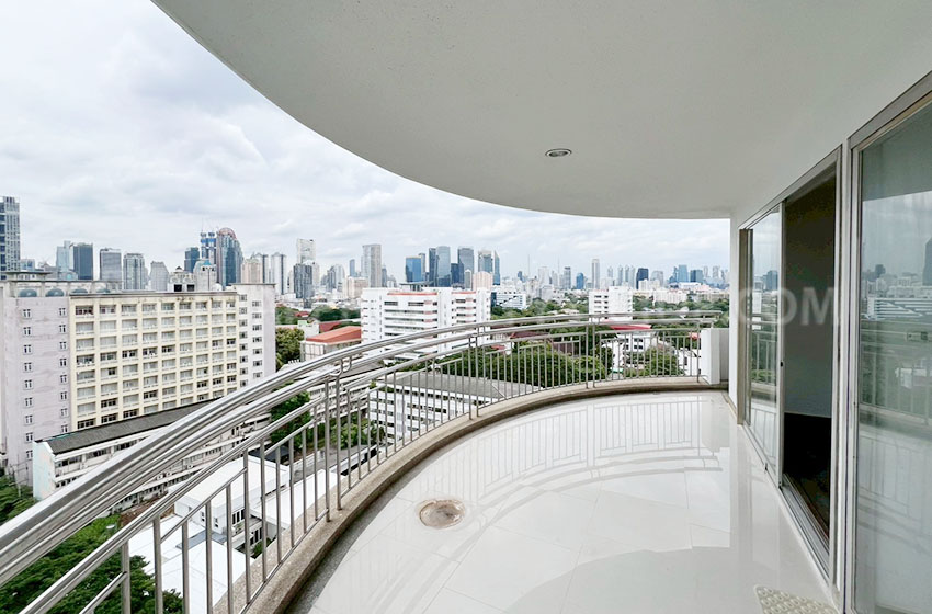 Condominium in Sathorn 