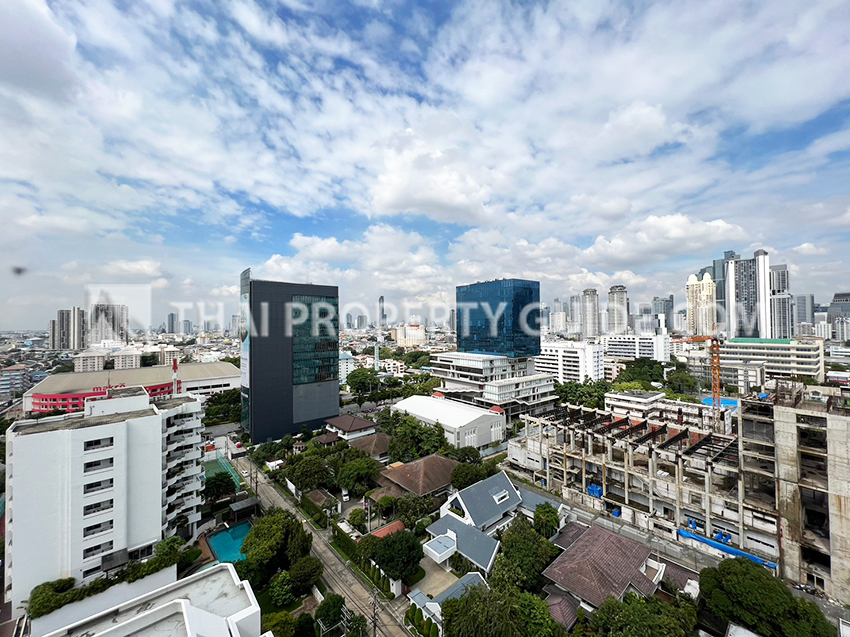 Condominium in Sathorn 