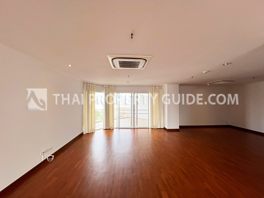 Condominium in Sathorn 