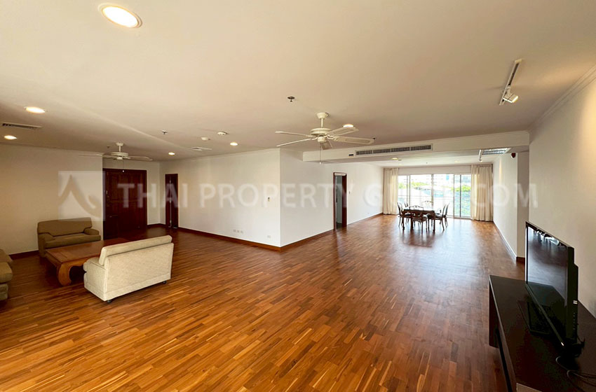 Condominium in Sathorn 