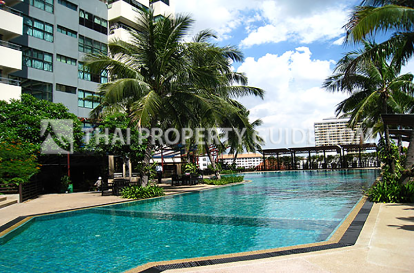 Condominium in Sathorn 